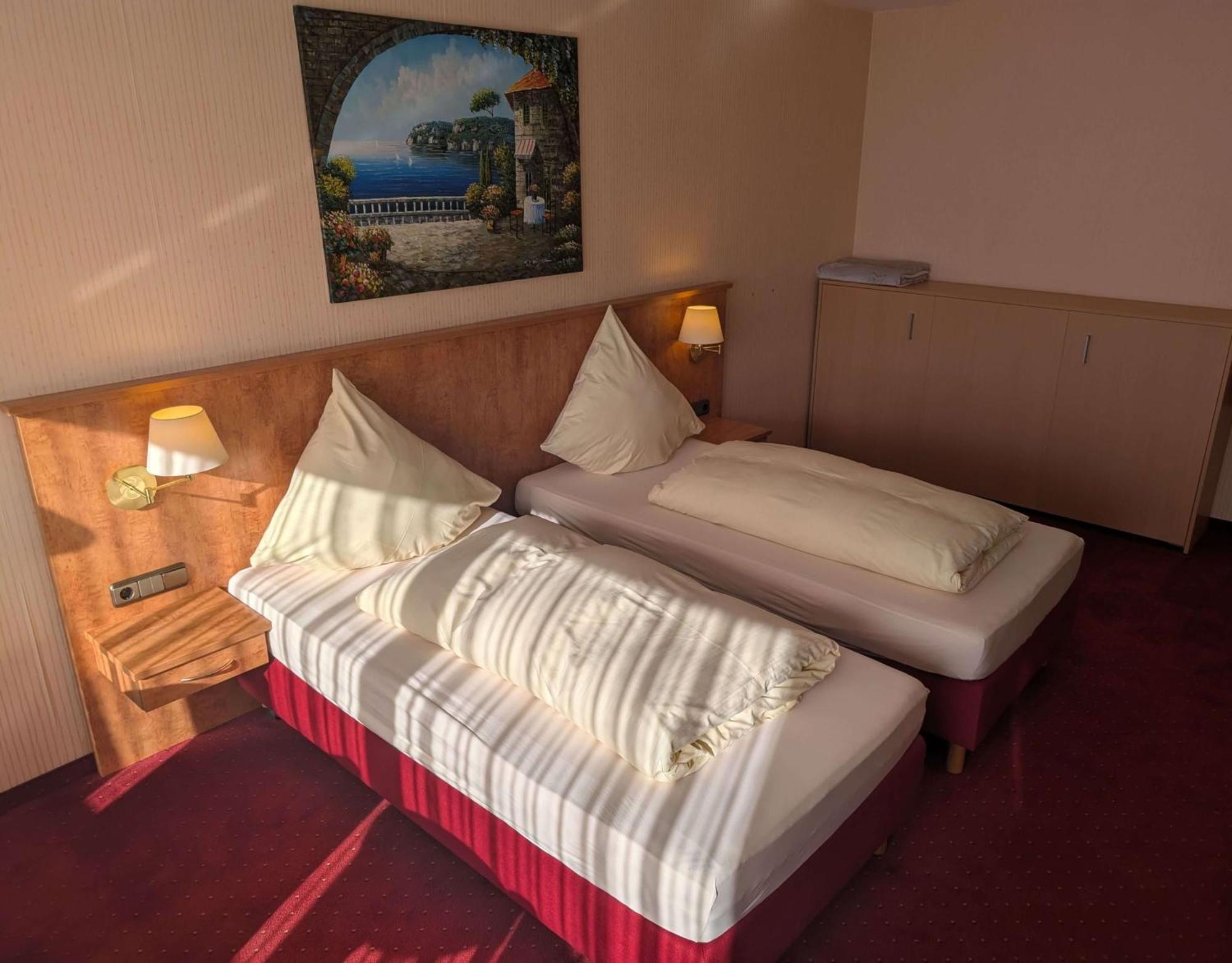 Stadthotel Аугсбург Экстерьер фото